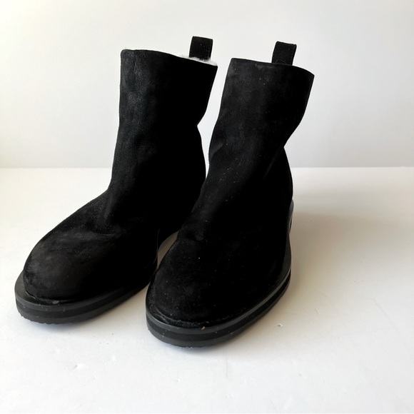 Tamara Mellon Black Suede Sherpa Lined Booties Size 37 1/2 - Picture 7 of 12